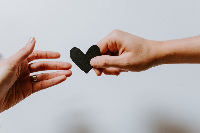 Love-Hate Relationship antara Praktisi PR dan Wartawan