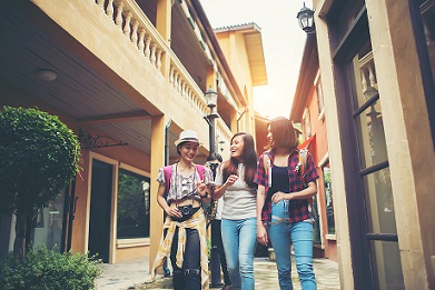 Menyelenggarakan Media FAM Trip untuk Mendapat Liputan Komprehensif