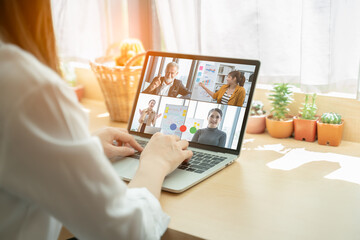 Tips Presentasi Virtual Agar Terlihat Menarik